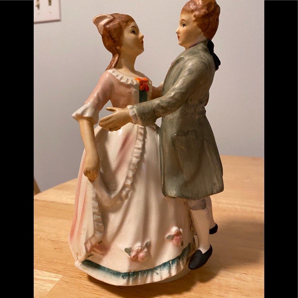 Vintage wind up music box